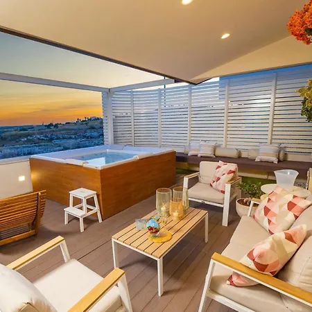 Melifra, Jacuzzi E Vista Panoramica Appartement *